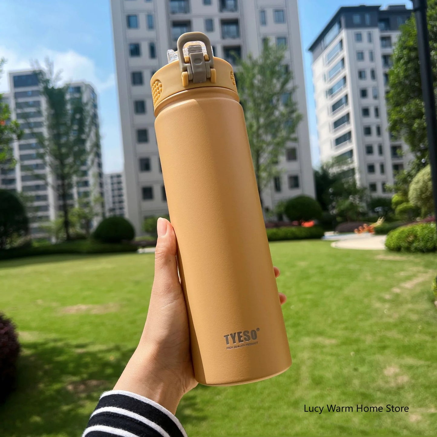 Thermosflasche I mit Strohhalm